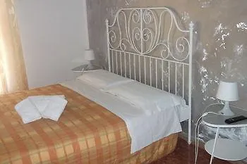 Santa Toscana Guest House Verona