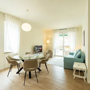 Appartamento Ampia Residenza Filippini A Pochi Passi Dall'arena