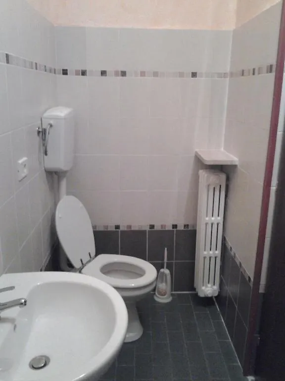 Santa Toscana Guest House 2*, ורונה